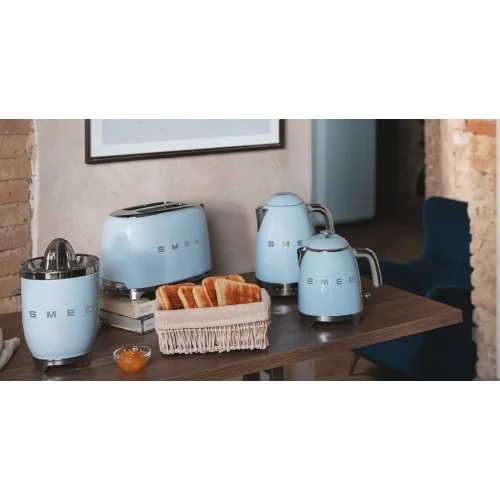 Smeg KLF04PBEU czajnik elektryczny 1,7 l 2400 W Niebieski