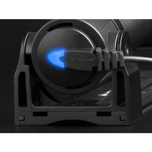 Latarka Ledlenser X21R